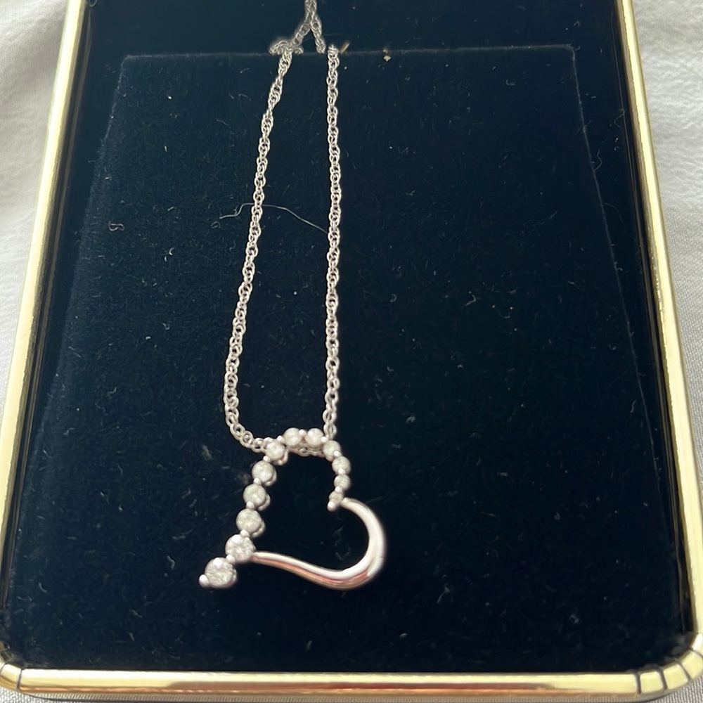 Diamond heart necklace